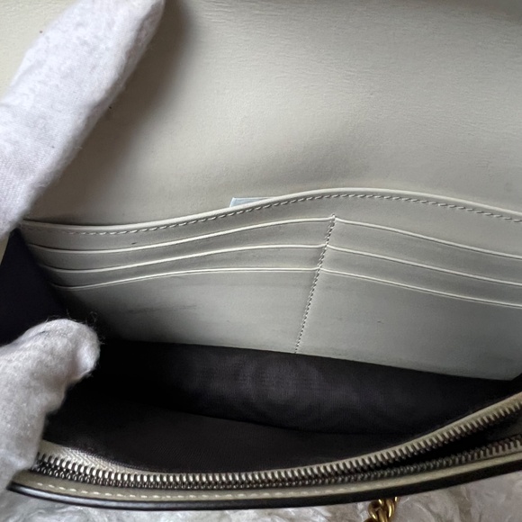 Gucci Bee Wallet on Chain - Picture 9 of 9